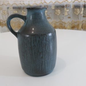 Kärl med hänkel, troligen Germany, H 19cm