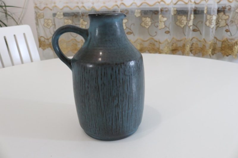 Kärl med hänkel, troligen Germany, H 19cm