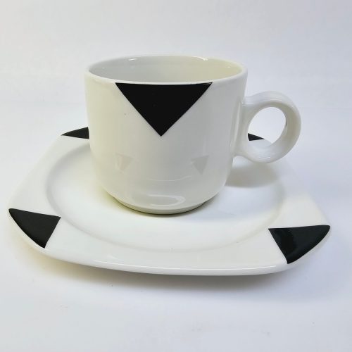 Modern kaffekopp med fat – Design från IKEA