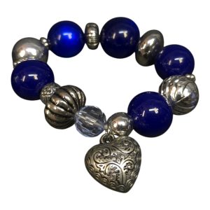 Unik samling av 9 armband – Stilfulla detaljer för alla tillfällen