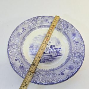 Antik Gustavsberg Tallrik "Carrara" – Lila Dekor, 24 cm