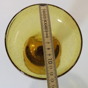 3st bärnstensfärgade dessertglas med bubblor i glaset