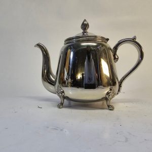 Elegant Tekanna i Nysilver  – Tidlös Design från 1900-talet