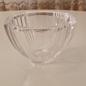 SKÅL på fot, glas och metall, Cilla Persson, Nybro Glasbruk