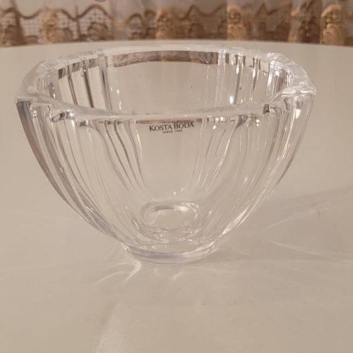 Skål, Kosta Boda, "Roman" designad av Bengt Edenfalk