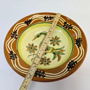 Lergodsfat från Svensk Lerkonst – Handmålat med Fågelmotiv, Ø 26 cm