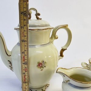 Elegans från Rörstrand: Antikt "Pompadour"-kaffeset i porslin