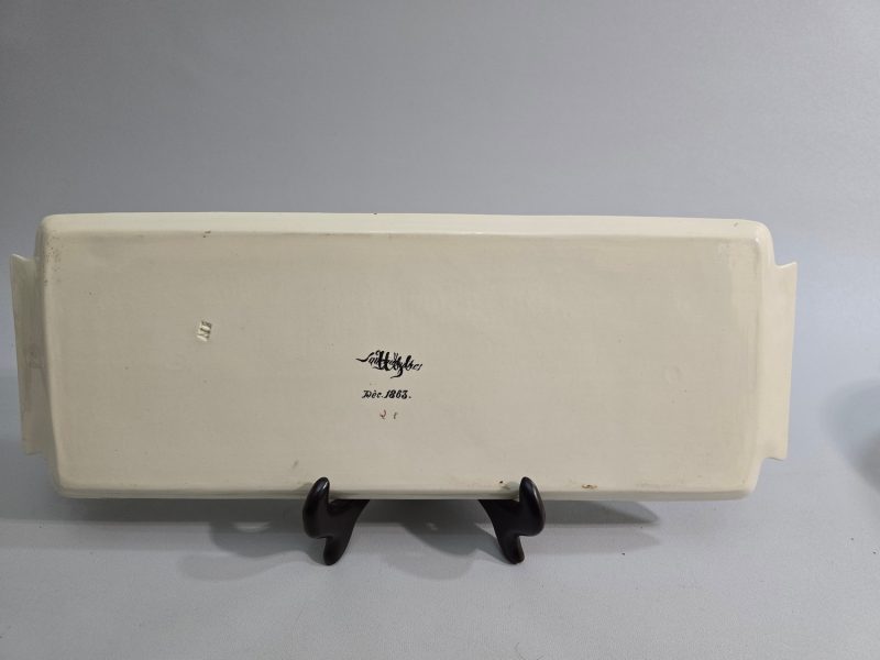 ANTIK FRANSK SARREGUEMINES 1863 SERVERINGSBRICKA 15,5 x 44 cm