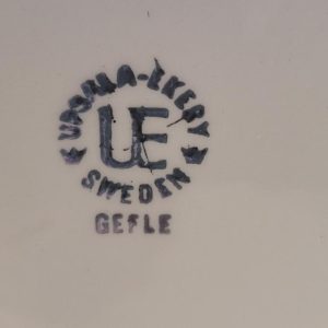Uppsala Ekeby Gefle kanna med rosa blommor
