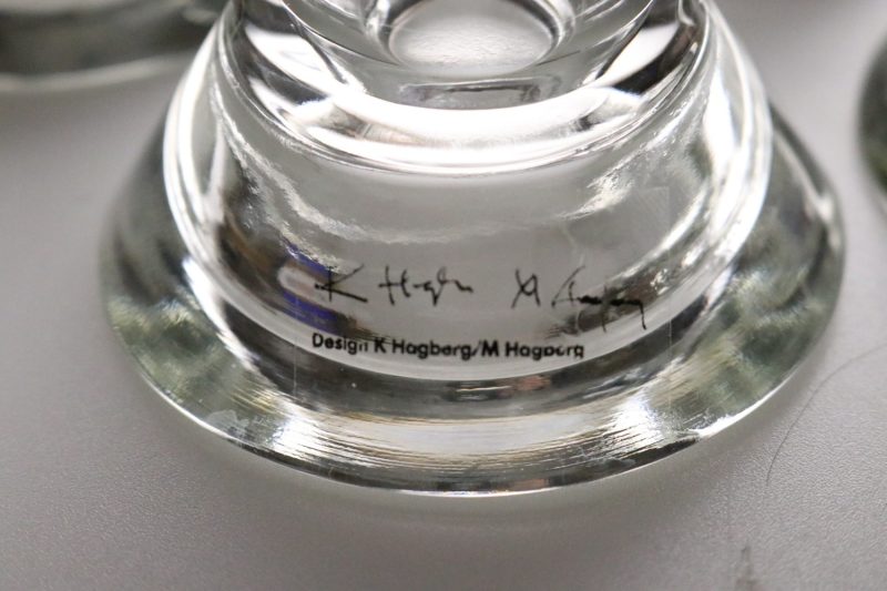 Set med eleganta glasljusstakar – designade av K. Hagberg och M. Hagberg