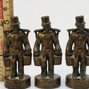 Tre Små Figurer i Brons – "Mors" – Historisk Samlingsdetalj