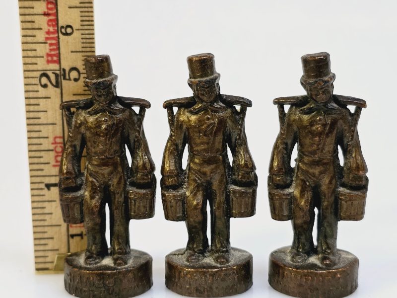 Tre Små Figurer i Brons – "Mors" – Historisk Samlingsdetalj