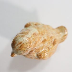 Keramisk Fågelfigur – Handgjord Charm, 8,5 cm