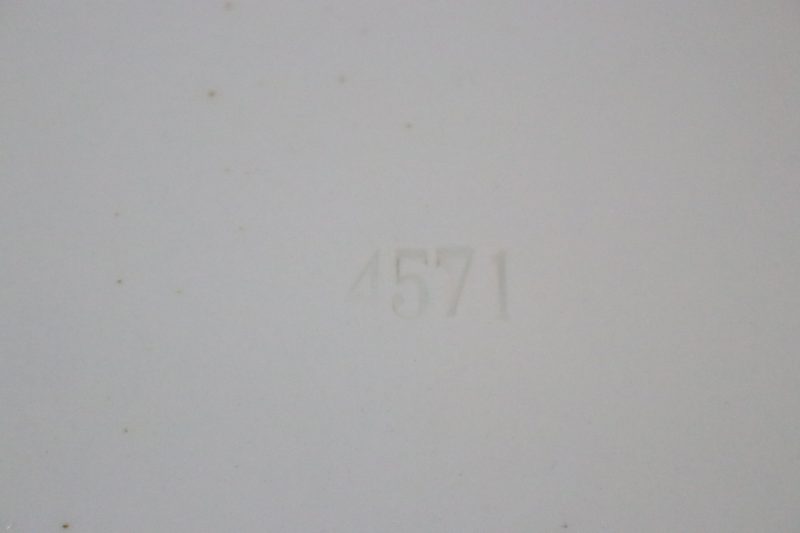 Majolika Schramberg väggtallrik med röd stuga, 4571