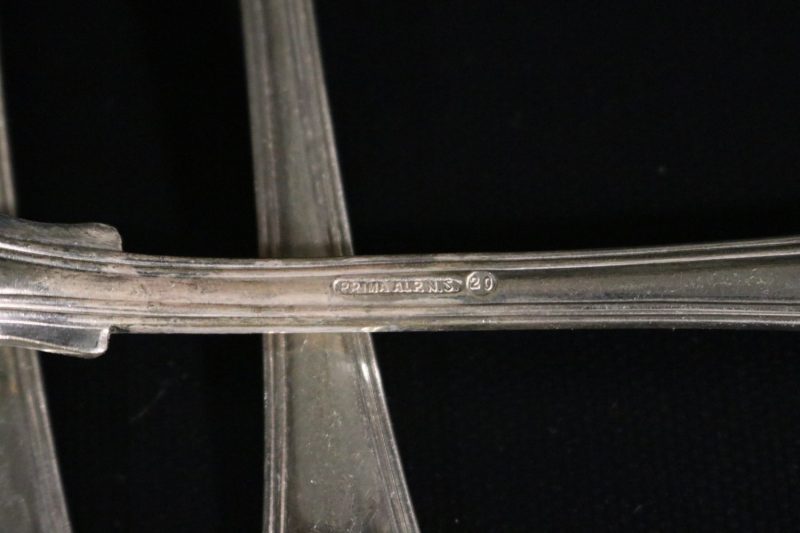 Elegant Bestickset i Nysilver – 11 Gafflar och 2 Skedar, 21 cm