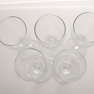 5st  glas på hög fot, H 19,5cm, D 5cm