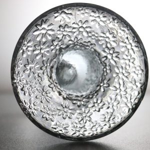 LJUSSTAKE "DAISY" ROLF SINNEMARK FÖR KOSTA BODA GLASBRUK