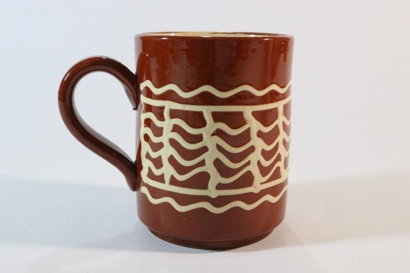 Mugg i lergods, Andersson & Johansson Höganäs,  D8cm H11,5cm