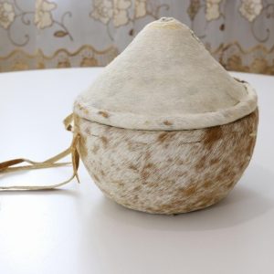 Korg med lock, afrikansk handarbete