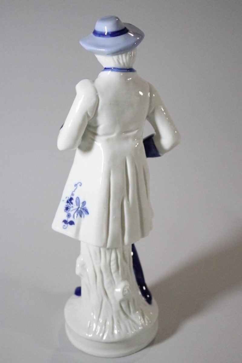 PORSLINSFIGUR. Barockstil, möjligen Tyskland