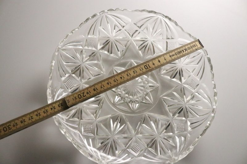 Elegant Glasfat - En Perfekt Blandning av Stil och Funktionalitet