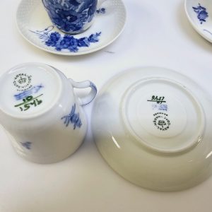 Klassiska Blåblommiga Koppar från Royal Copenhagen – Set om Tre