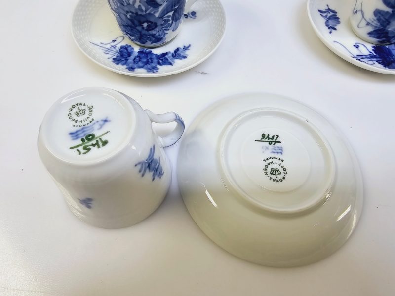 Klassiska Blåblommiga Koppar från Royal Copenhagen – Set om Tre
