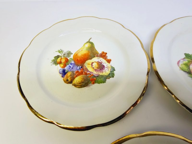 Charmiga desserttallrikar med fruktmotiv – Vintage