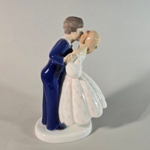Bing & Grøndahl Figur Ungdommelig Dristighed No 2162