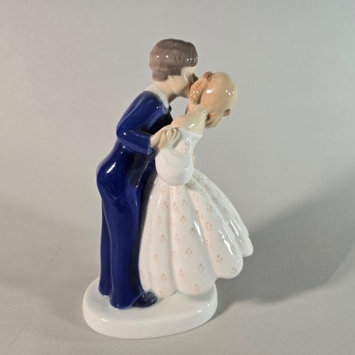 Bing & Grøndahl Figur Ungdommelig Dristighed No 2162