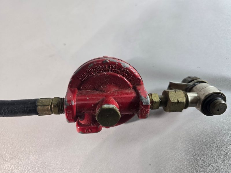 Gasolregulator 2 bar - säljs i befintligt skick