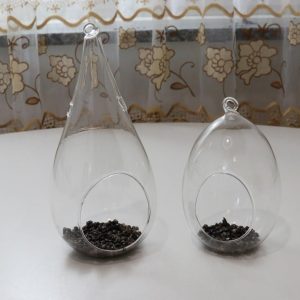 2st Ljusstakar / prydnadshängen i glas