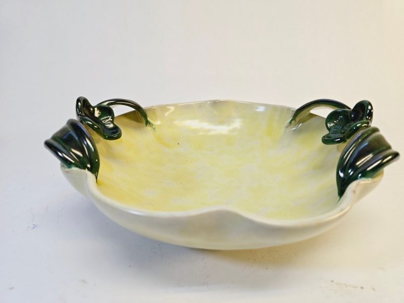 Elegant Ekeby Skål av Anna-Lisa Thomson - 1940-tal, Blomdetaljer