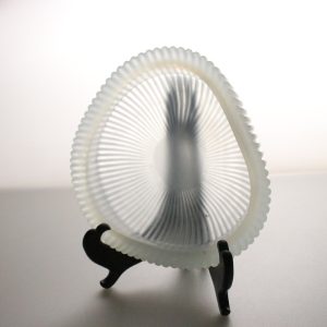 Skål med refflad design, frostad