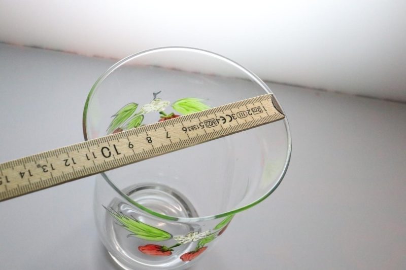 VAS, glas, handmålade smultron
