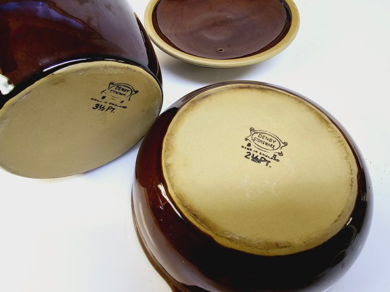 Set med två charmiga grytor från Denby Stoneware - Engelsk kvalitet
