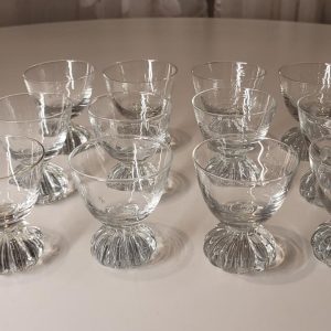 Glas, 5st, 10cm på höjden, Diameter 6cm
