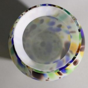 Färgsprakande Glasvas – 12 cm – Modern Design med Livfulla Mönster