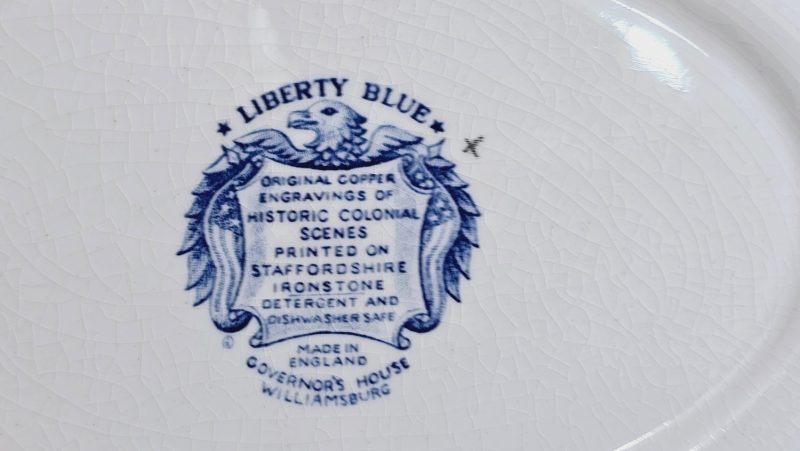 SERVERINGSFAT, Staffordshire Governors house Williamsburg, Liberty Blue, Porslin