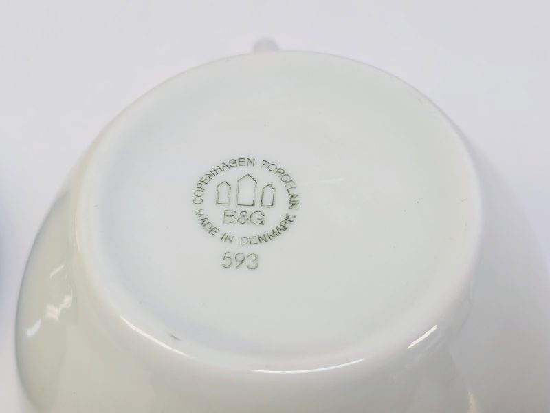 Elegant Gräddvit Soppskål med Lock från Copenhagen Porcelain, Danmark