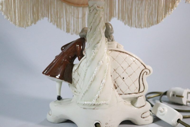 Bordslampa Tyskland 17186, Barockstil
