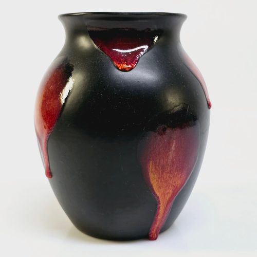 Elegant vas från Poole Pottery England – En skulptural konstskatt i keramik