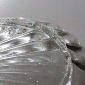 Glasfat i pressglas, 23,5cm
