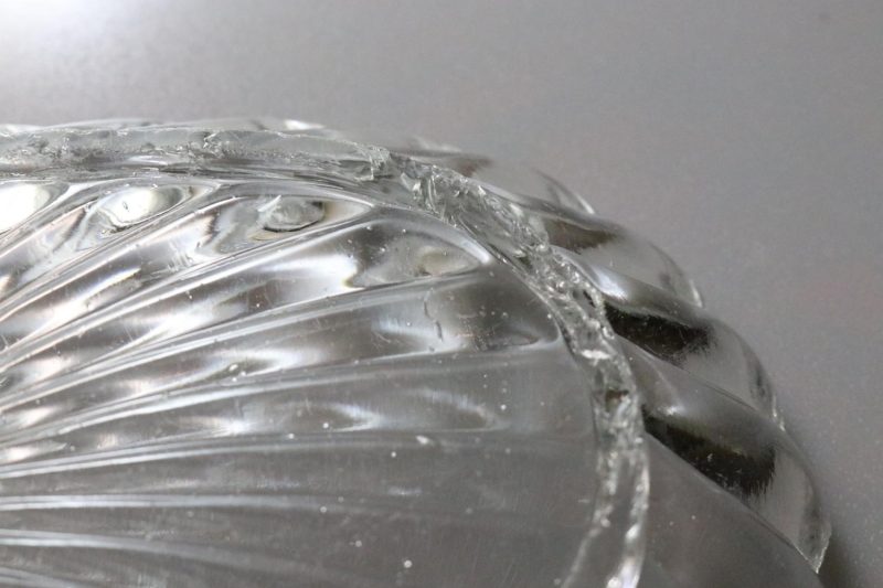 Glasfat i pressglas, 23,5cm