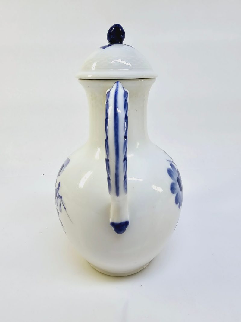 Kunglig Elegans – Vintage Kaffekanna från Royal Copenhagen
