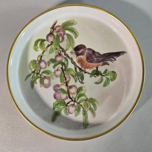 Vackert Handmålat Fat med Fågelmotiv