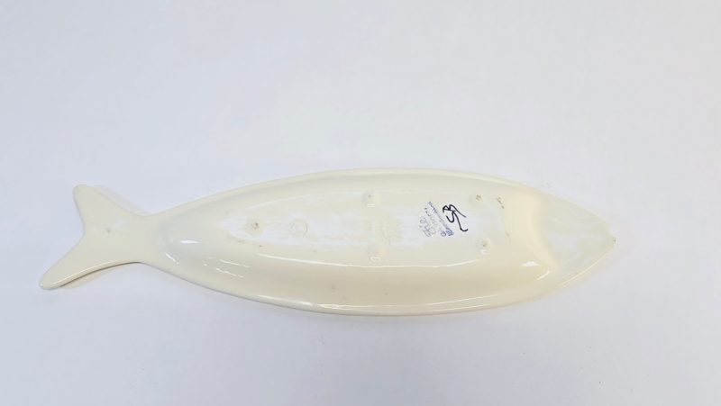 Unikt fiskformat fat från Jie Gantofta – 38x12 cm
