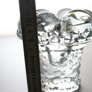Ljusstake i klarglas, troligen från Svenskt glasbruk
