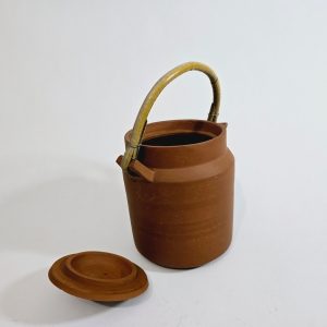 TEKANNA, lergods, terrakotta, orientalisk