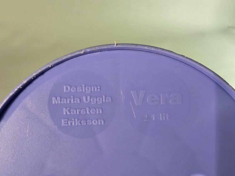 Retro termos i lila. "Vera"  design Maria Uggla & Karsten Eriksson